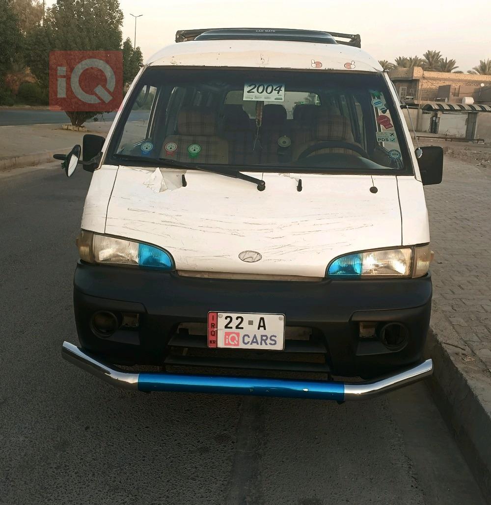 هيونداي H-100